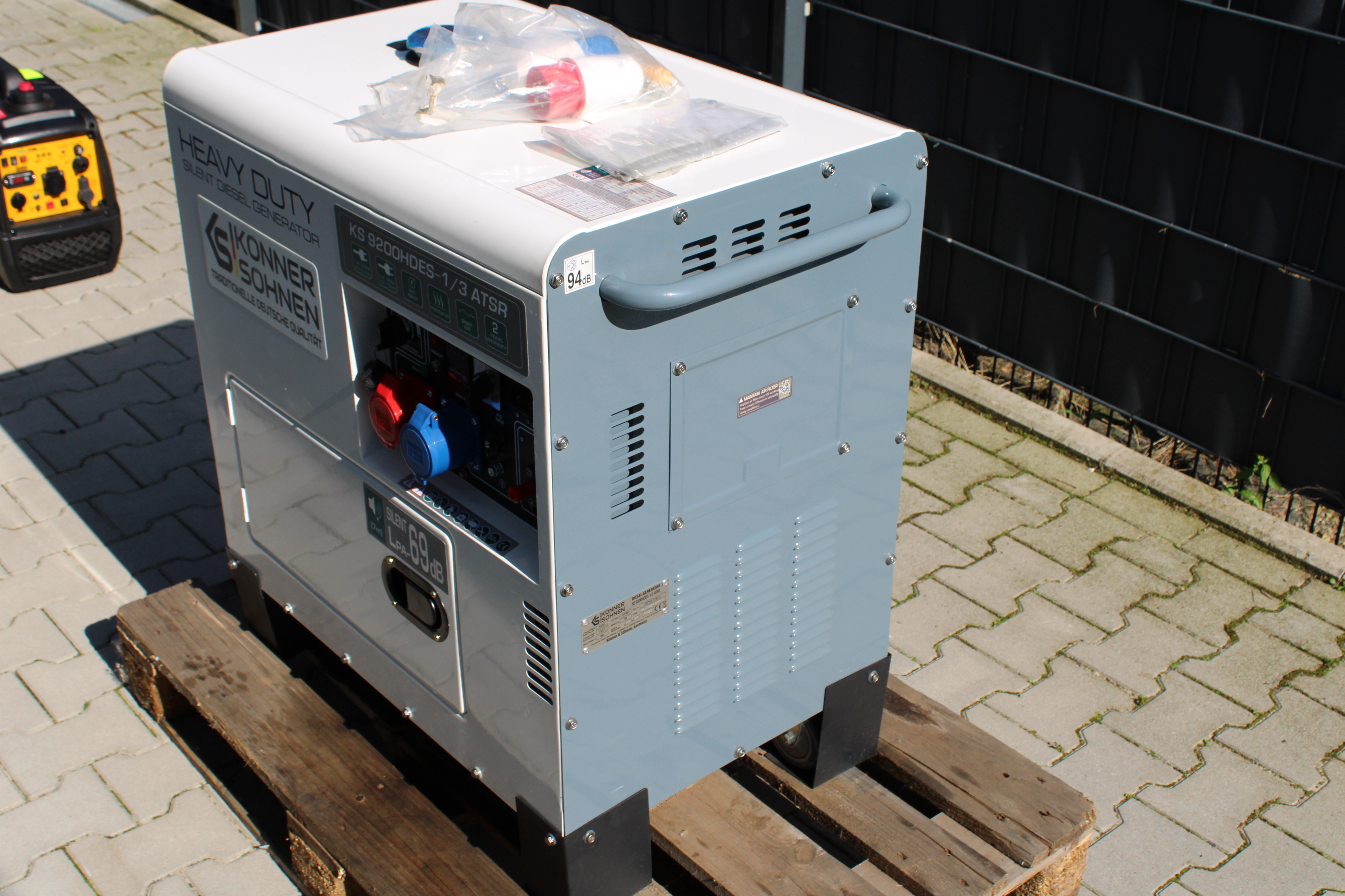 [OUTLET#409] K&S 7,5 KW Diesel KS9200HDES-1/3 ATSR Stromaggregat Stromerzeuger 