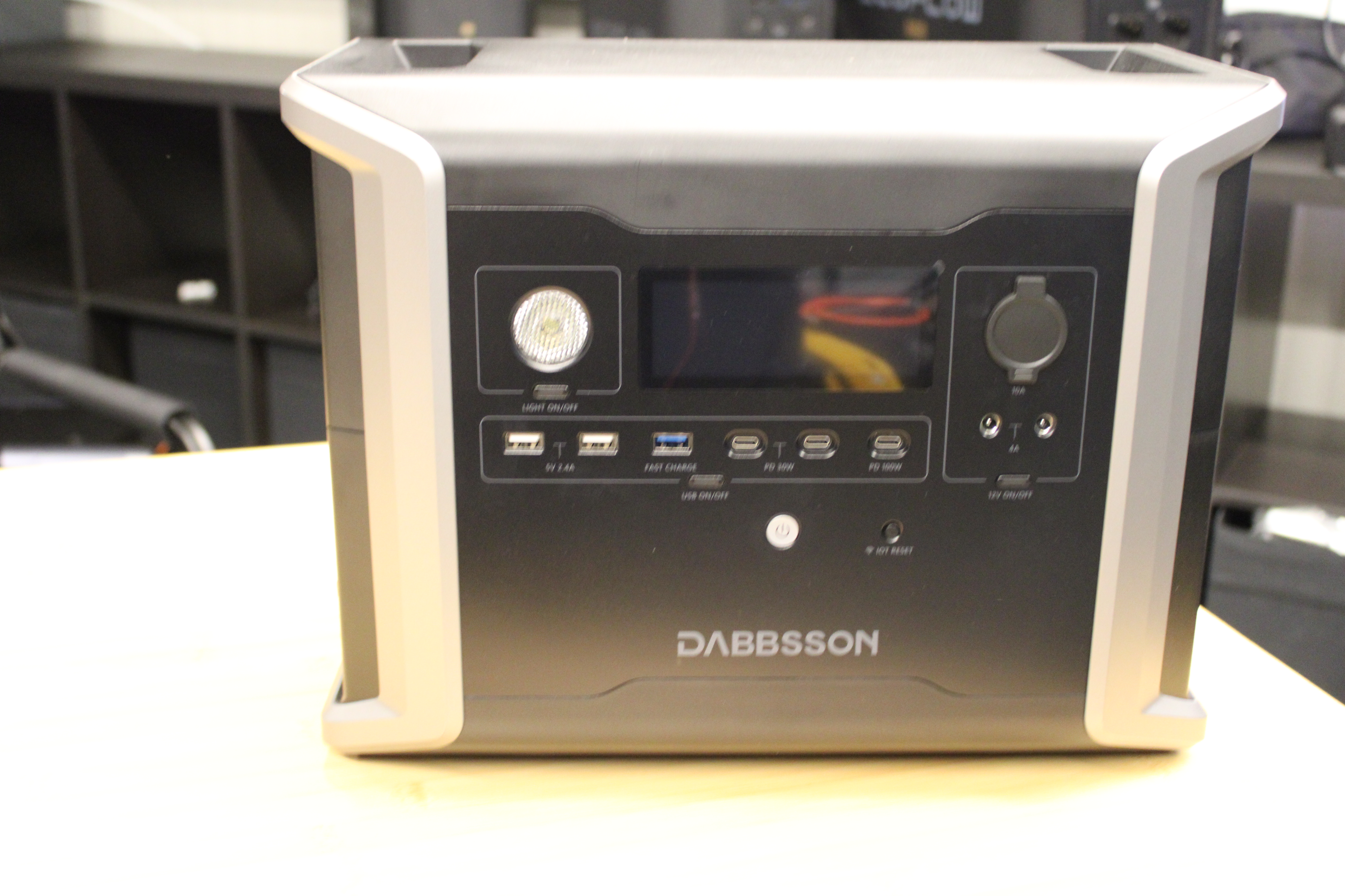 [OUTLET#395] DABBSSON DBS1300 Tragbare Powerstation 1,33 kWh Solargenerator 