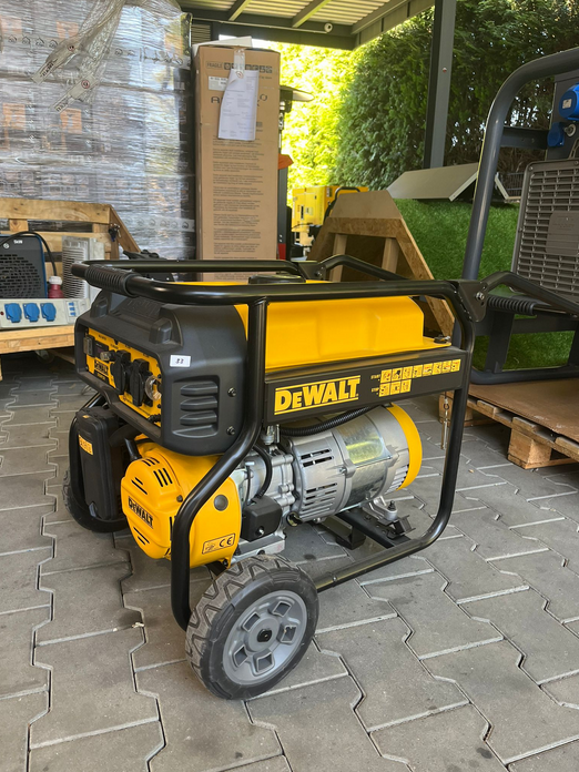 [OUTLET#598] DeWalt Stromerzeuger 3500 Watt Benziner DXGNP35E Stromaggregat