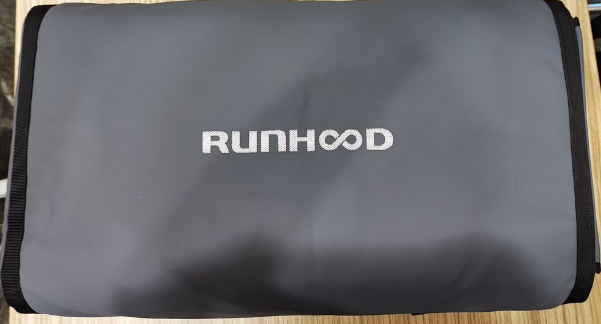 RUNHOOD Cover | Wasserabweisende Schutzhülle für F2400