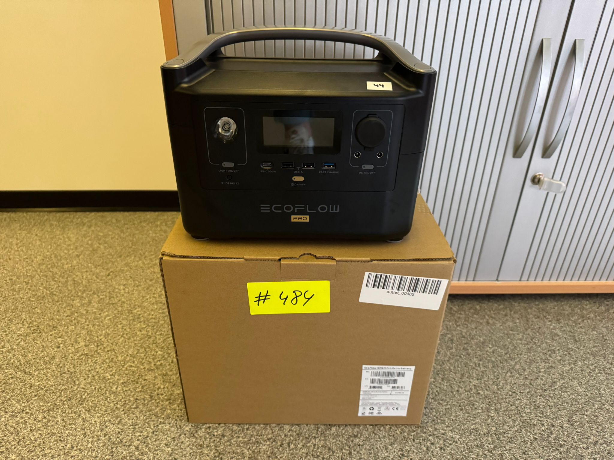 [OUTLET#485] BUNDLE - ECOFLOW RIVER PRO PORTABLE POWER STATION + Extrabatterie