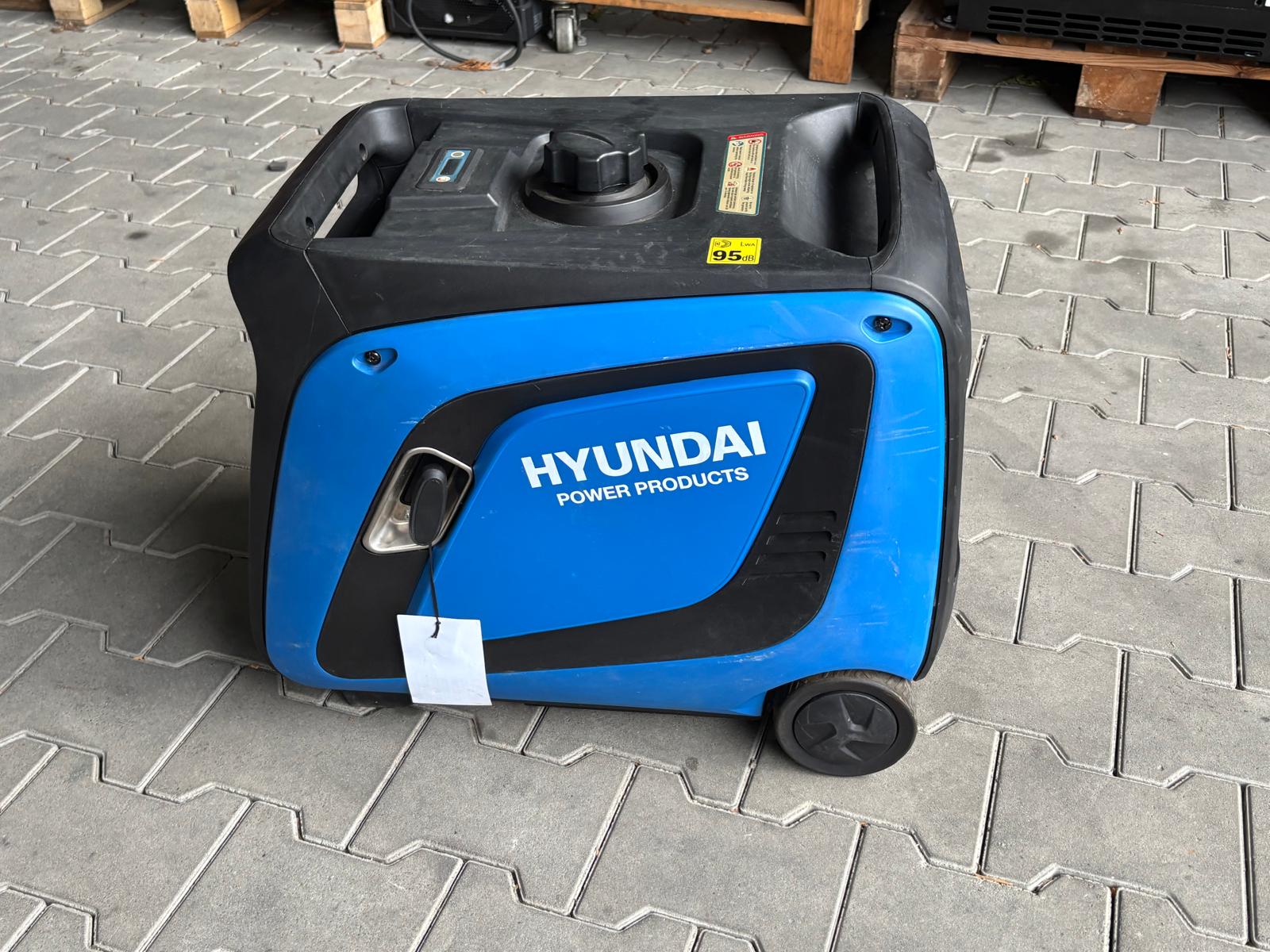 [OUTLET#693] HYUNDAI Inverter-Generator 3900 W  HY3900SEI