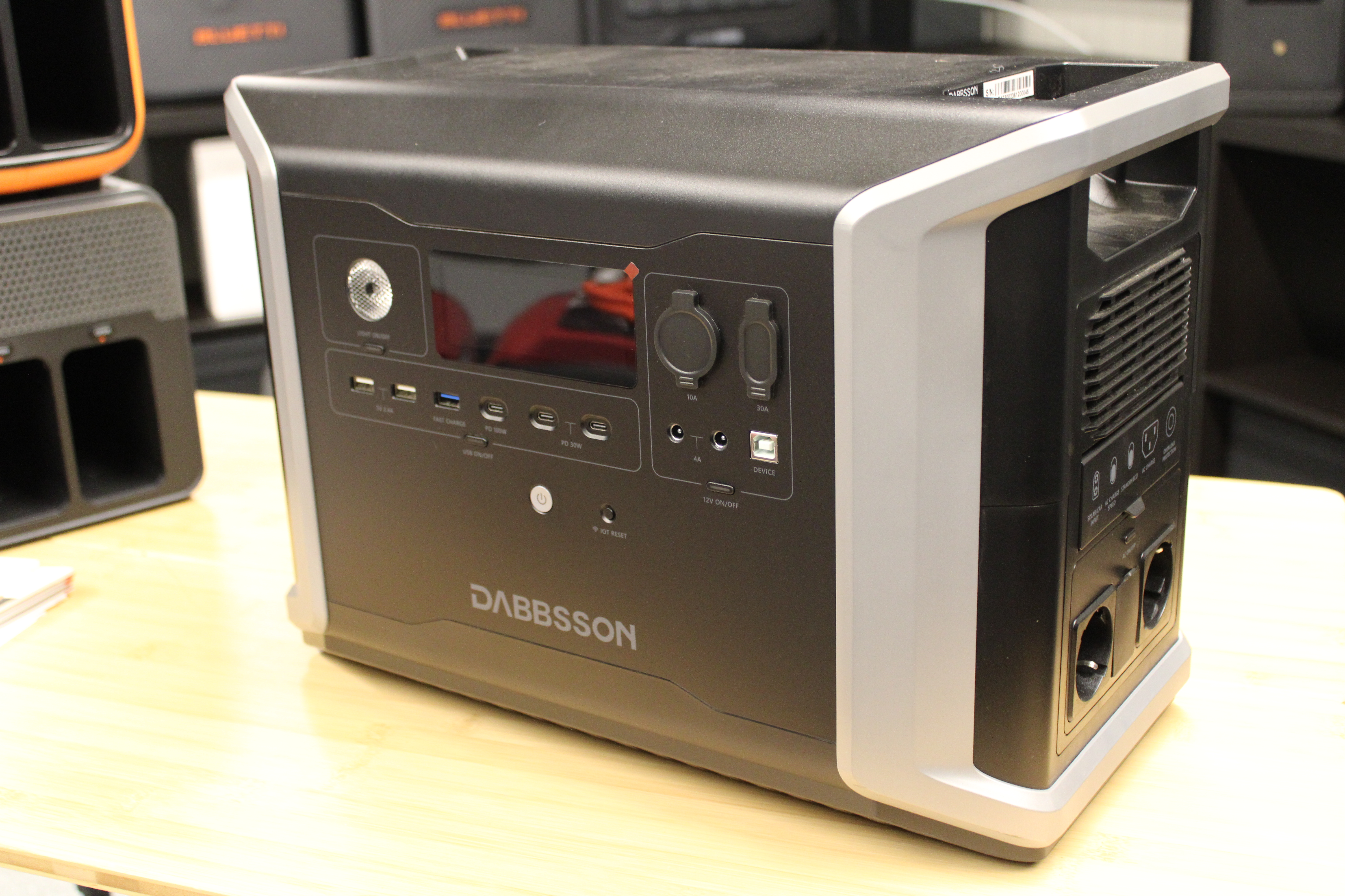 [OUTLET#398] DABBSSON Powerstation DBS2300 mit 3000Wh Kapazität